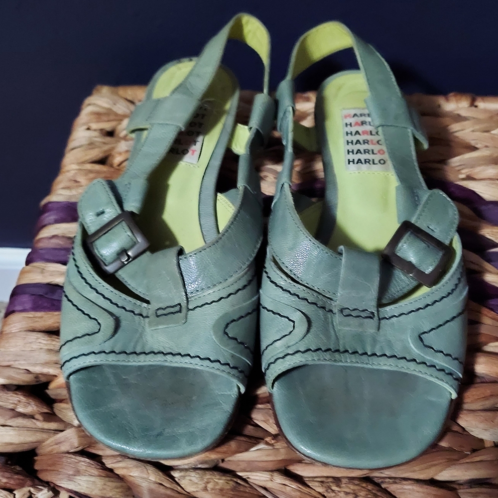 Harlot Women's Turquoise Sandals